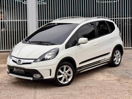 HONDA FIT 1.5 TWIST 16V FLEX 4P MANUAL HONDA FIT 1.5 TWIST 16V FLEX 4P MANUAL